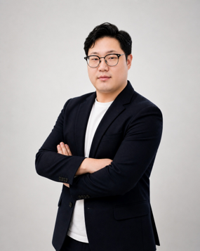 CEO Louis Youn